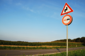 Tudo o que precisa de saber sobre os novos sinais de trânsito